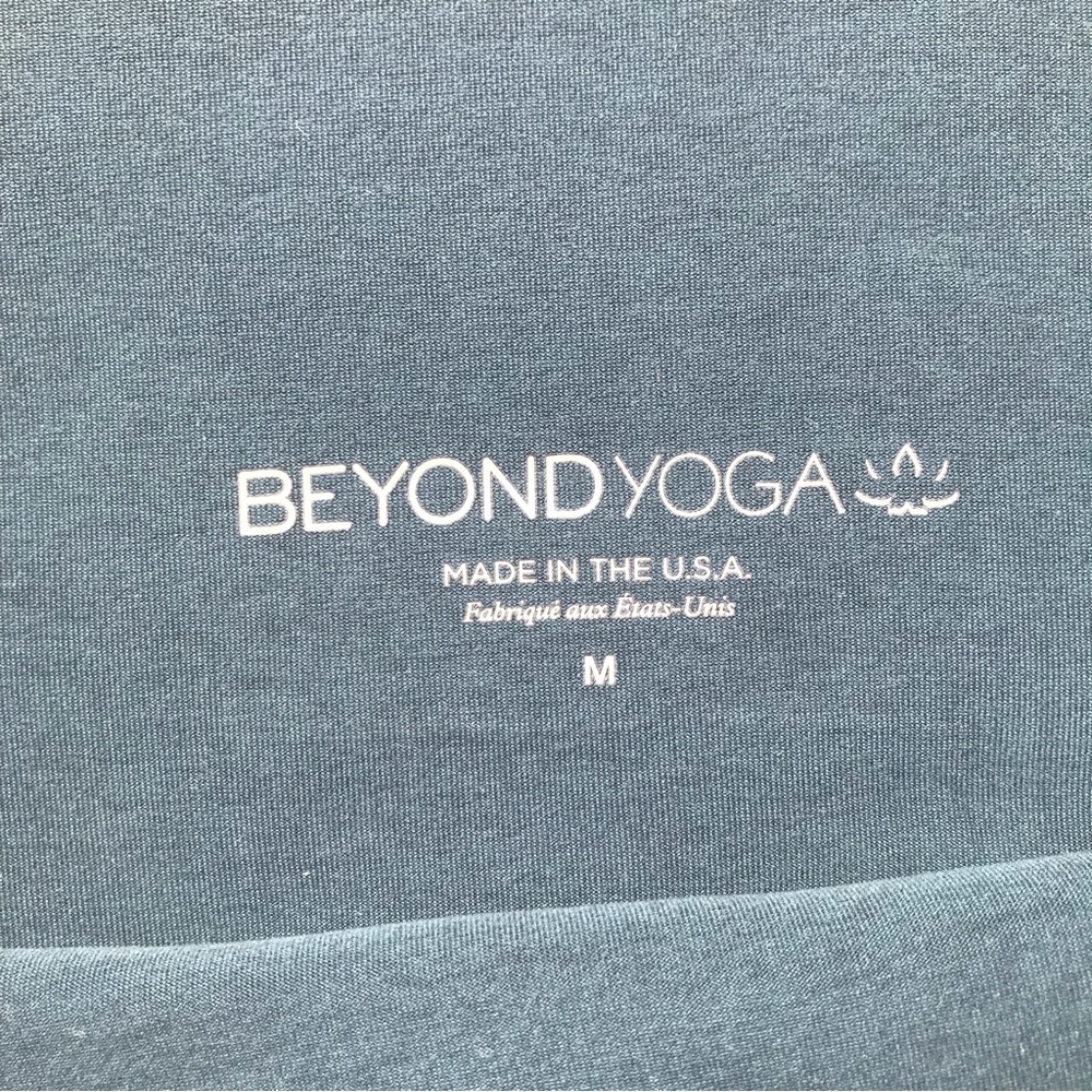 Beyond Yoga | Spacedye High-Waisted Biker Shorts Deep Teal Size Medium - Picture 4 of 6